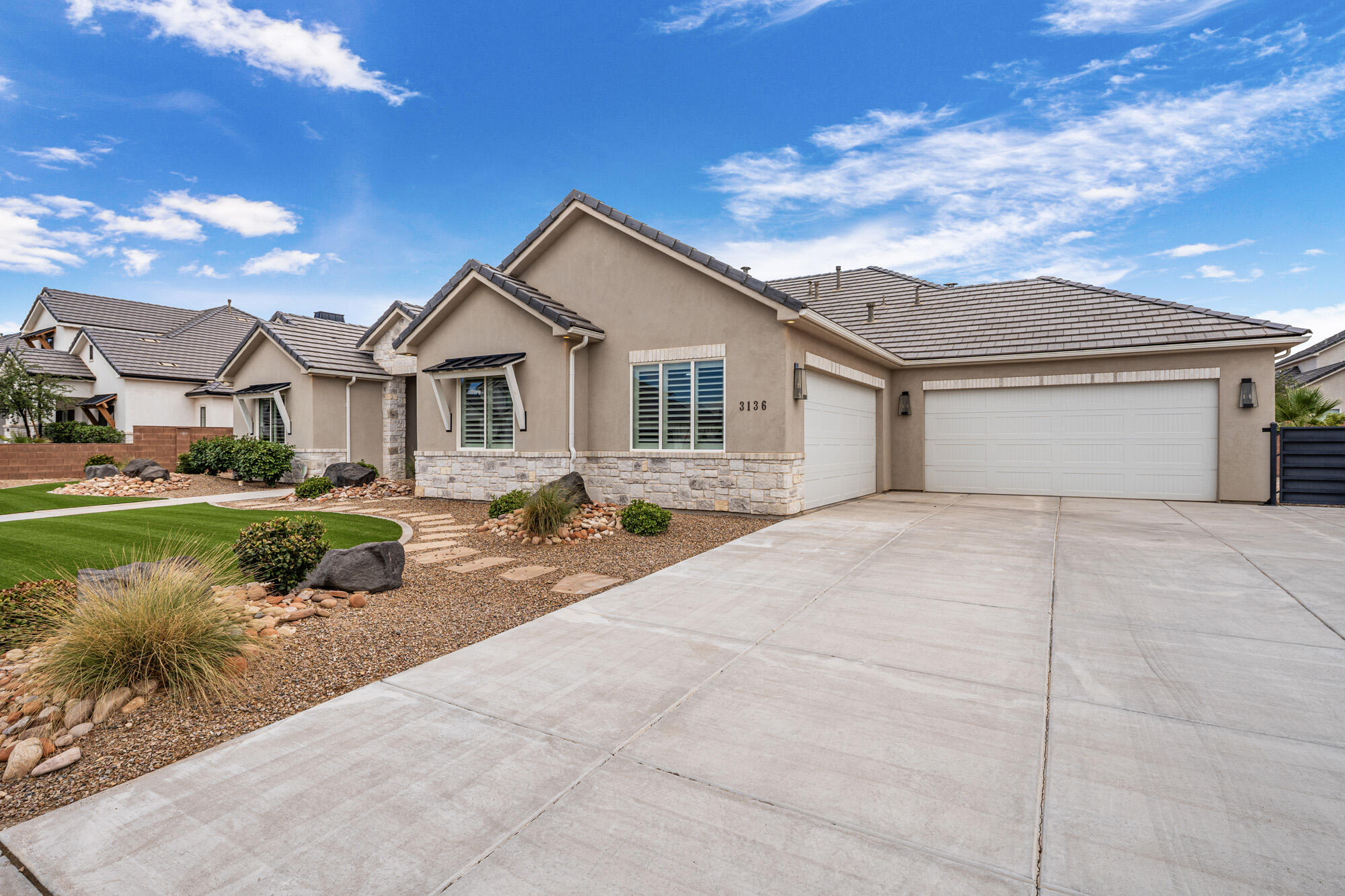 3136 E Blue Quartz DR