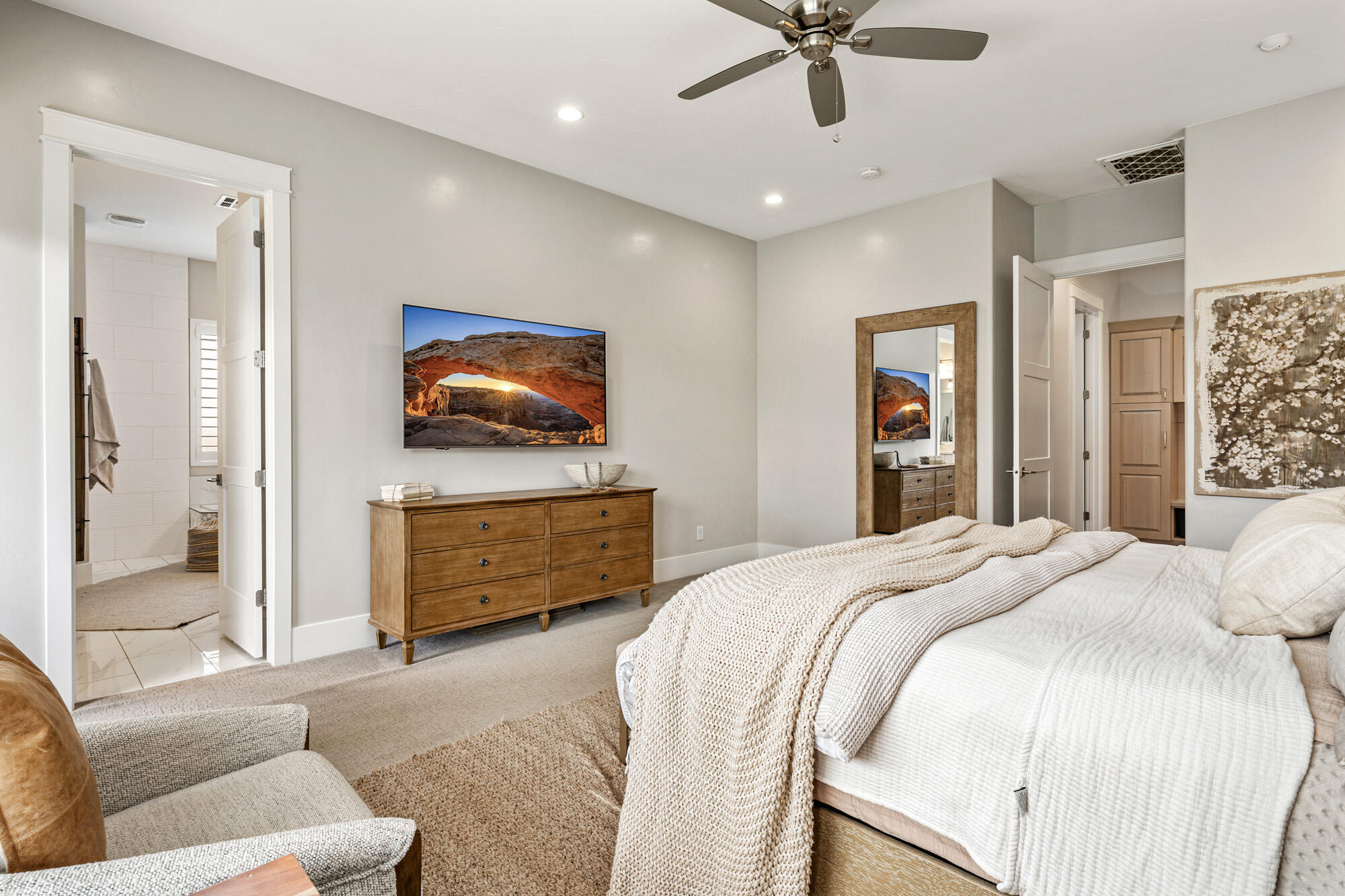 3136 E Blue Quartz DR