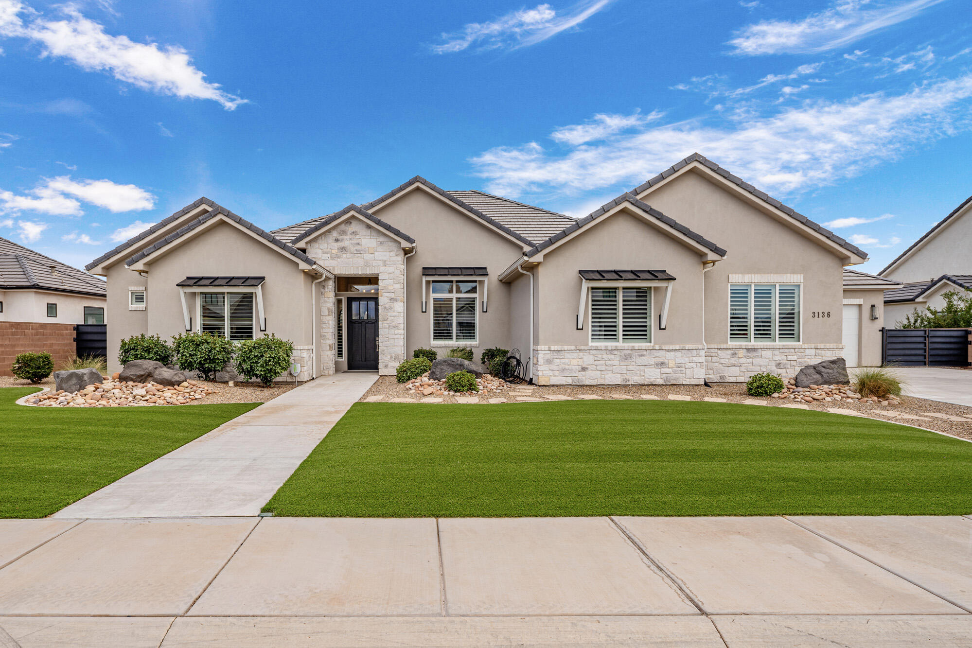 3136 E Blue Quartz DR