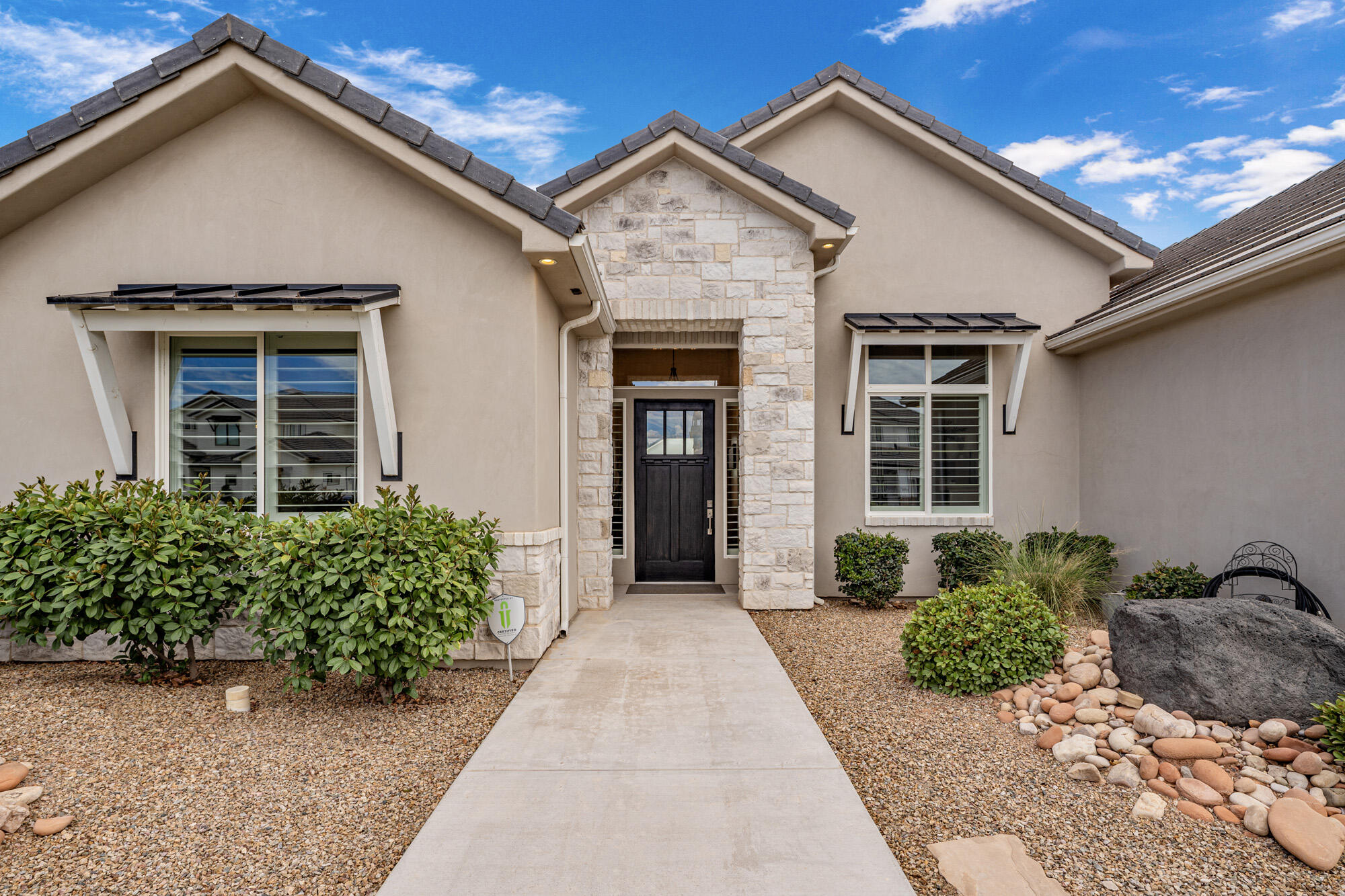 3136 E Blue Quartz DR