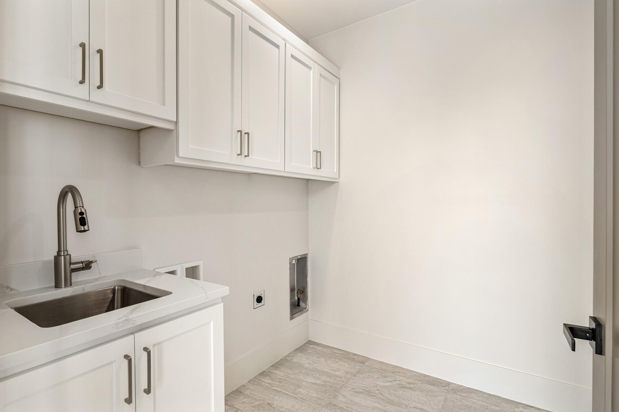 447 E Malt House