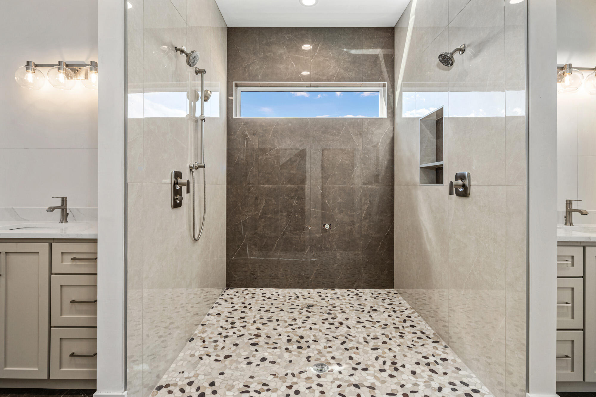 447 E Malt House
