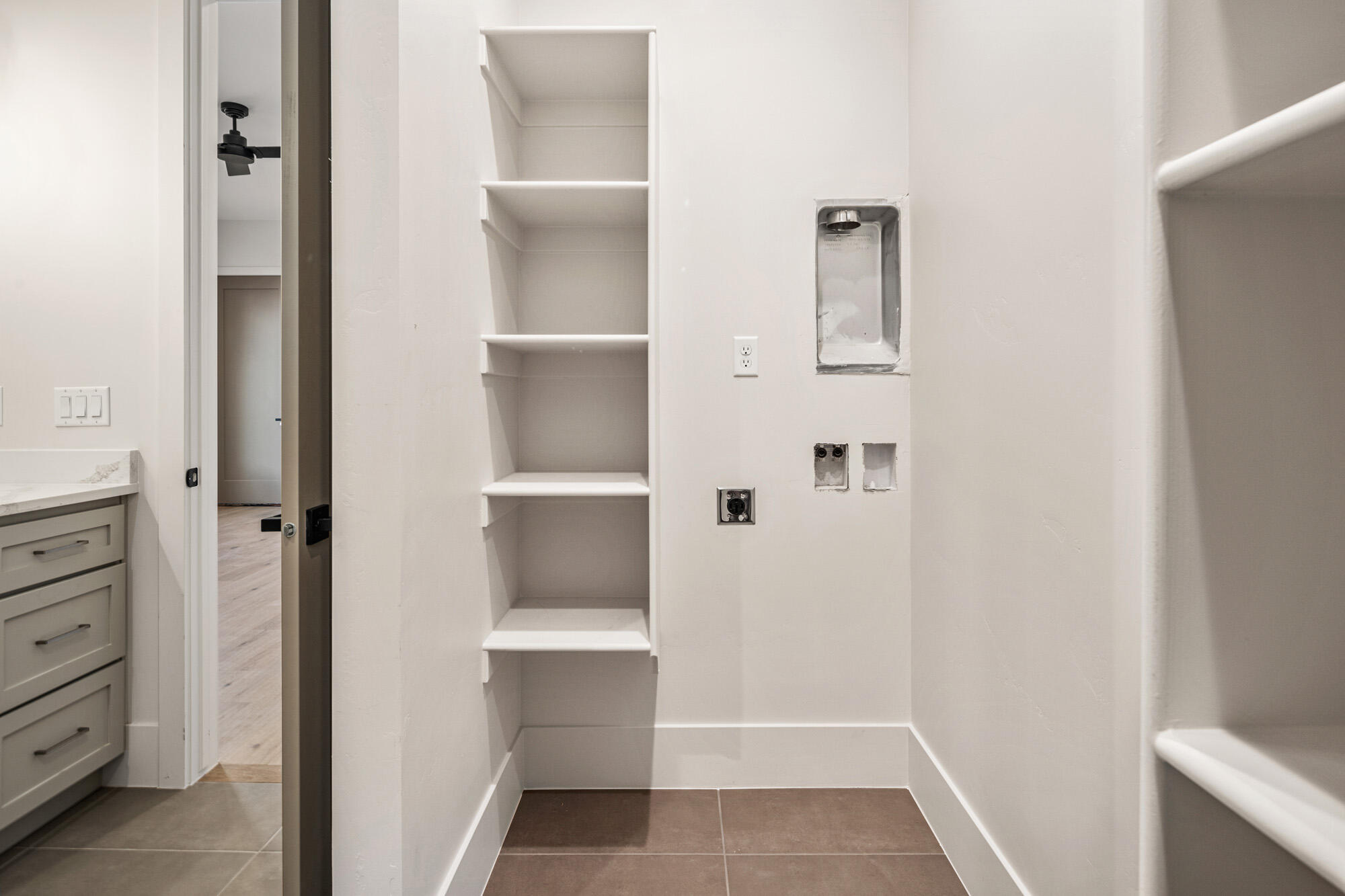 447 E Malt House