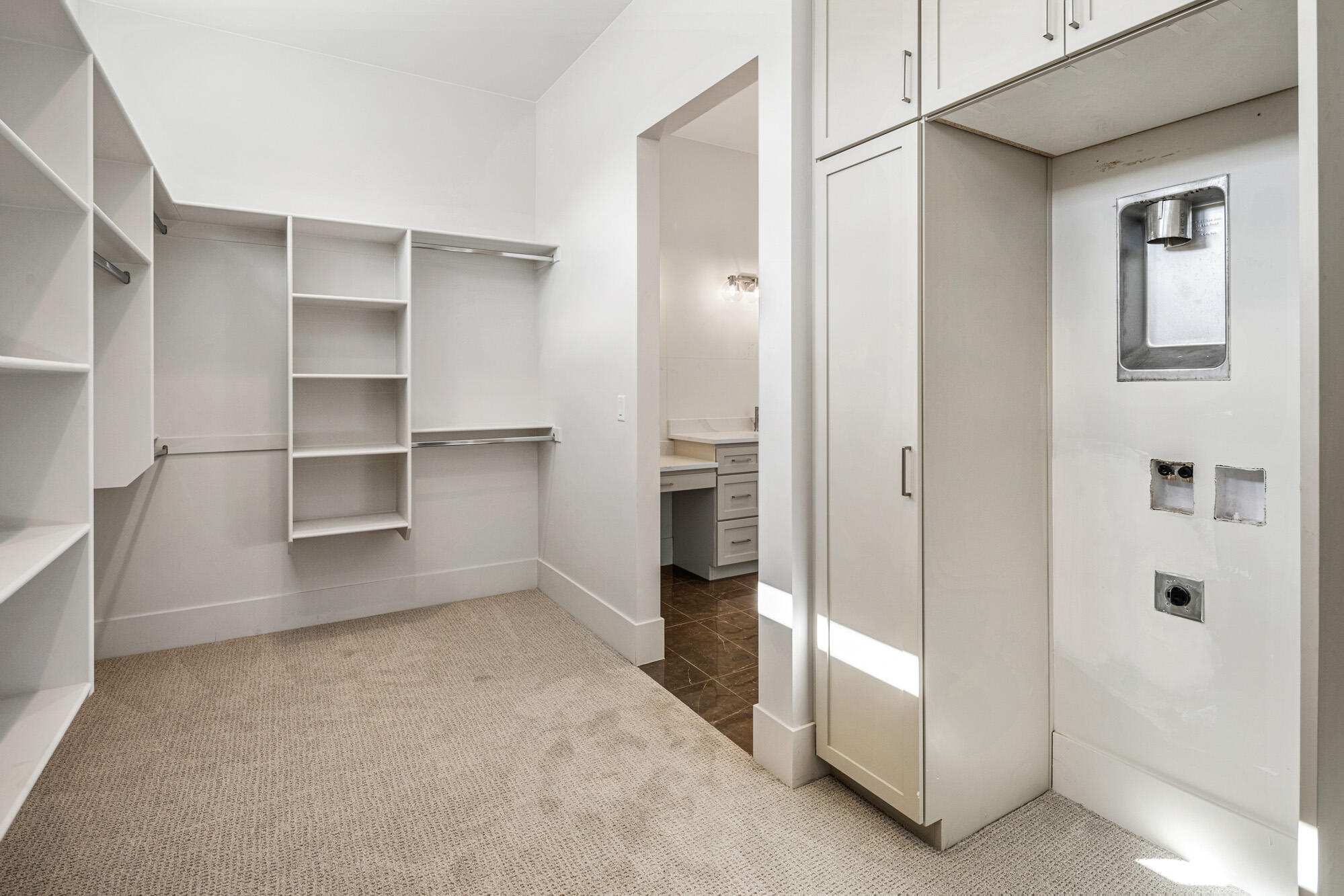 447 E Malt House