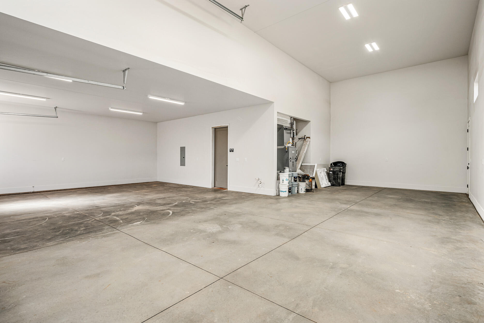 447 E Malt House