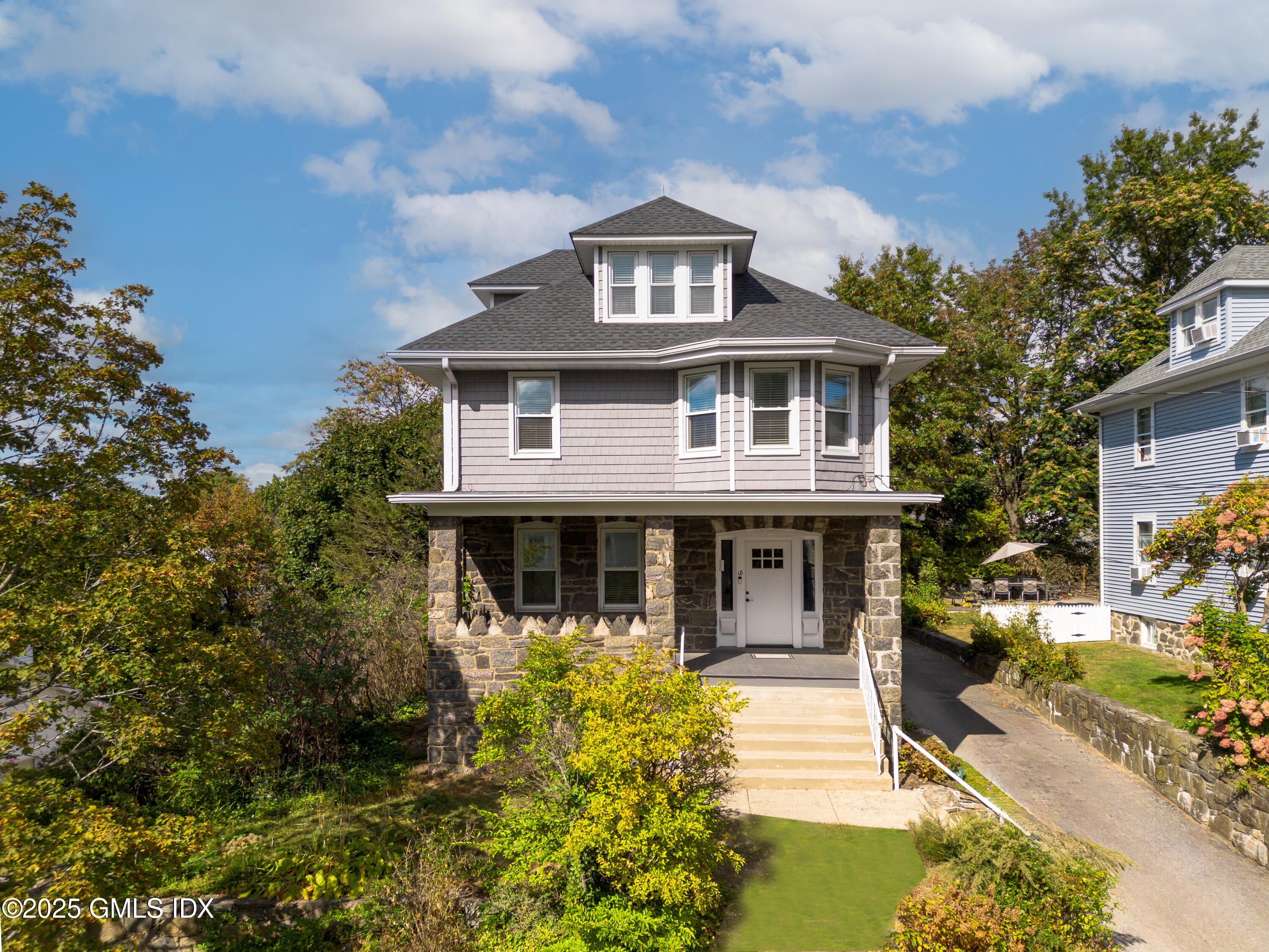 18 Wessels Place, B, Greenwich Unit: B