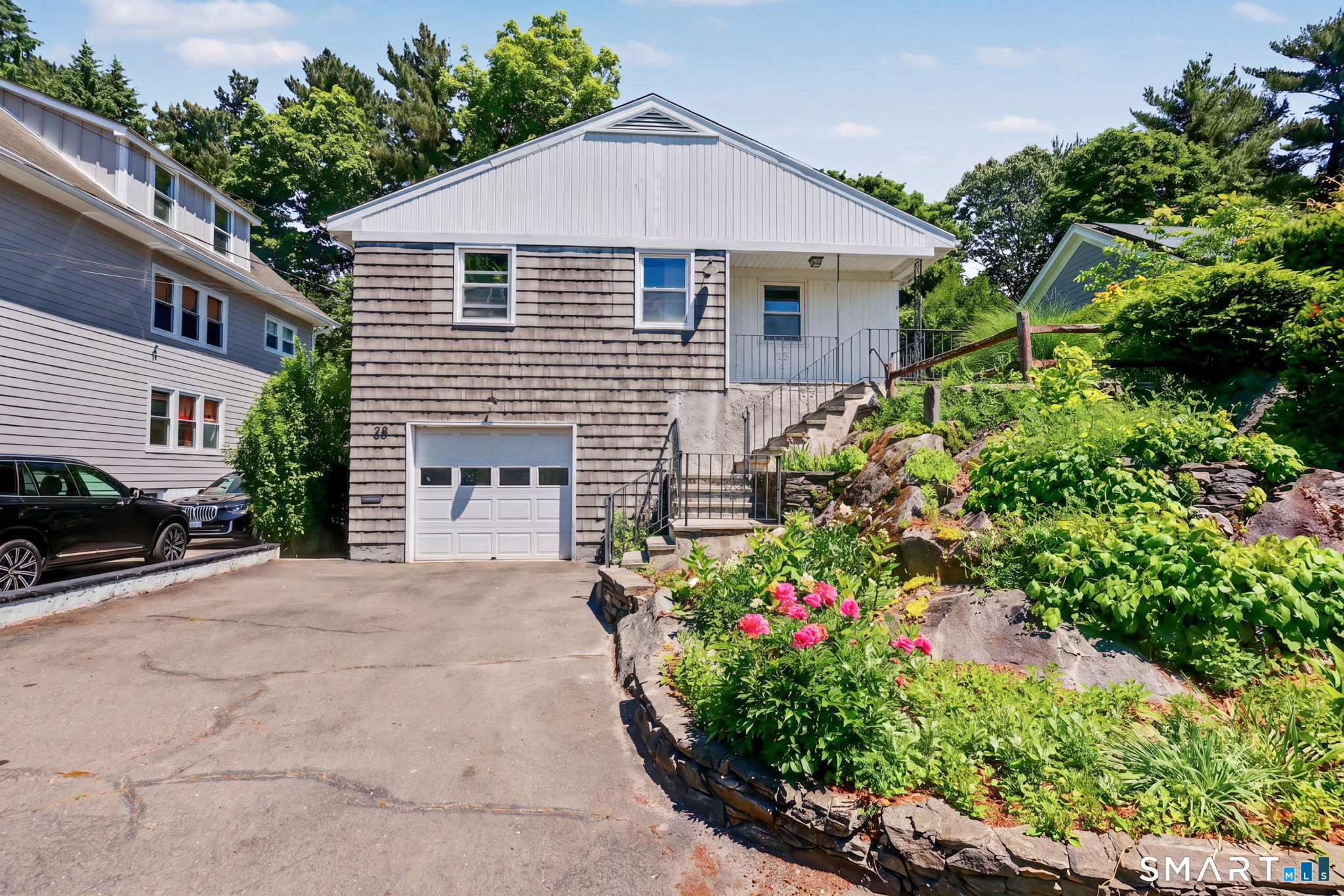 28 Pleasant Street