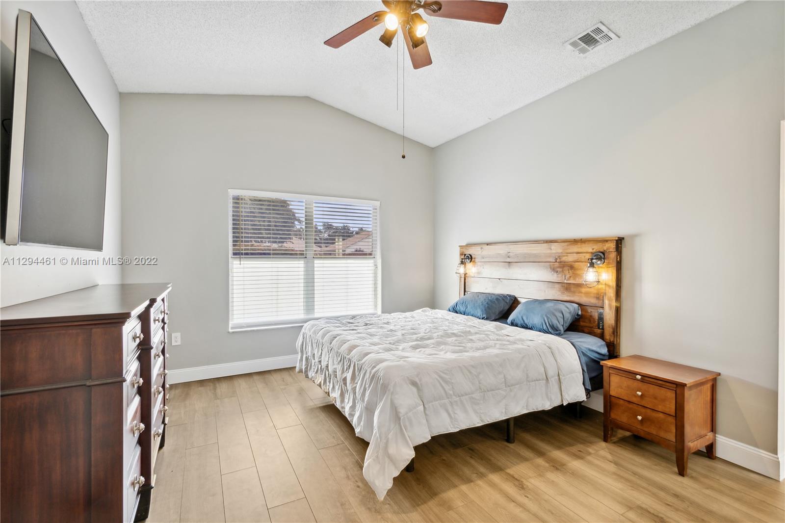 1321 NW 187th Ave
