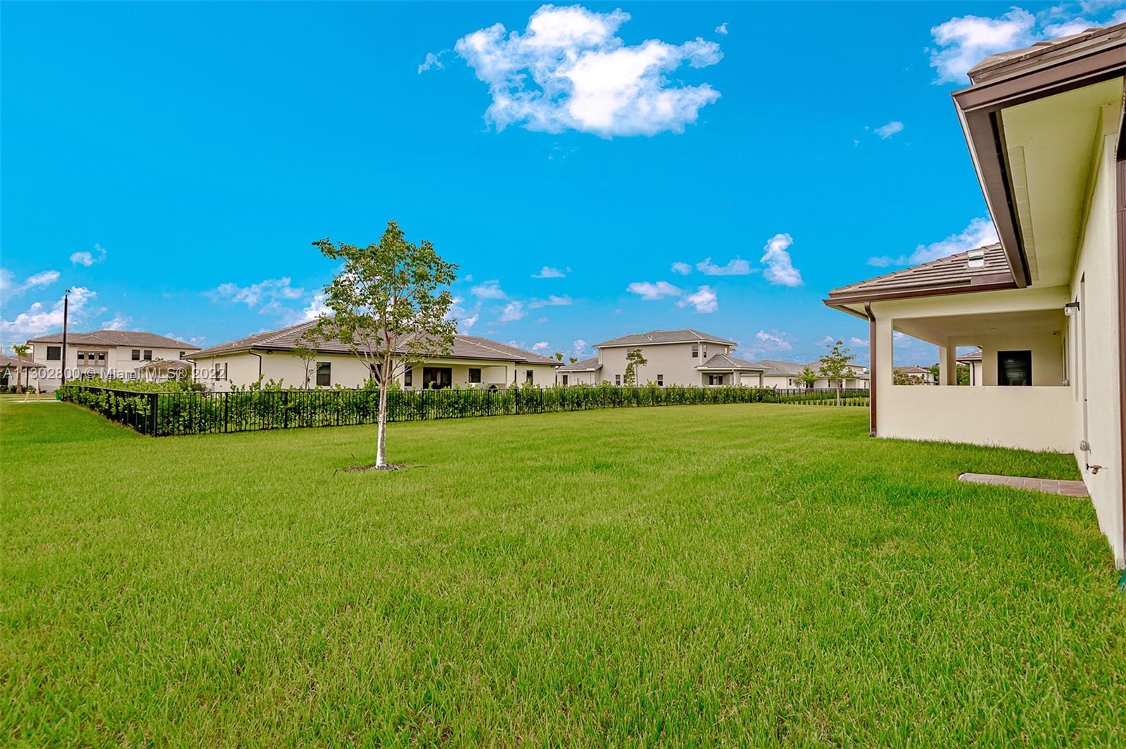 1971 Meadows Dr
