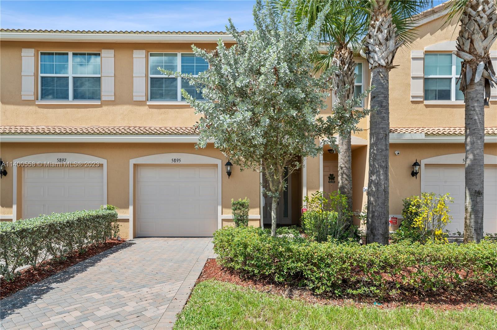 5895 Monterra Club Dr