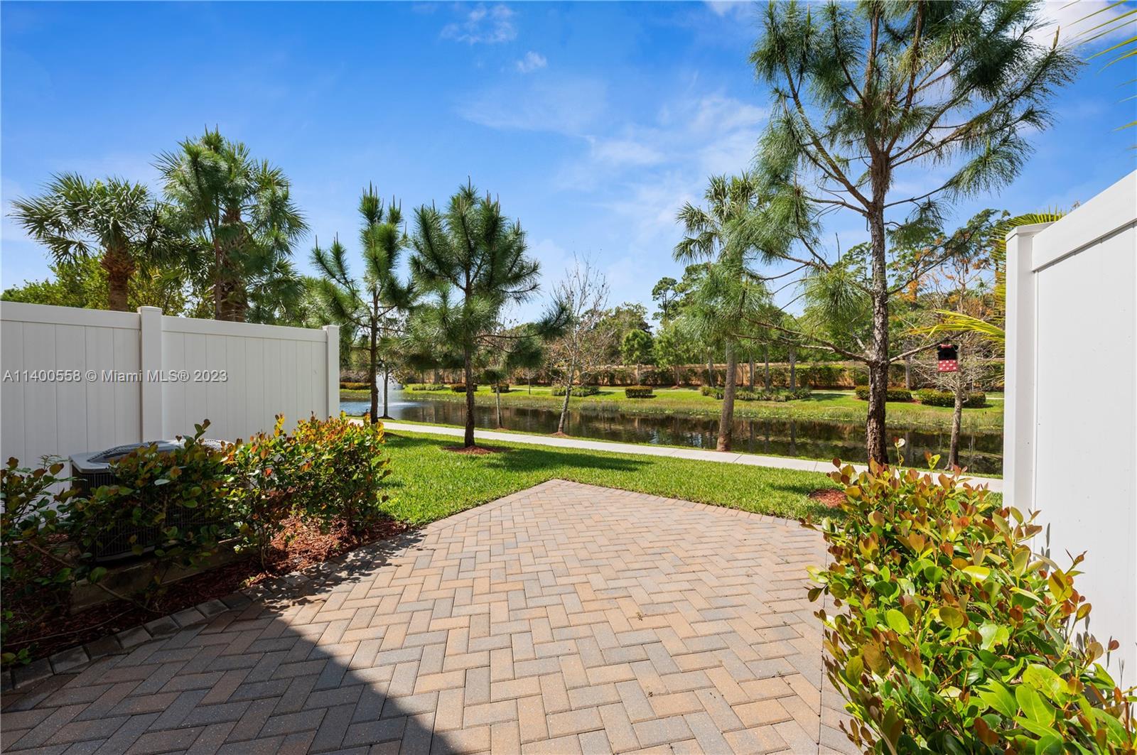 5895 Monterra Club Dr