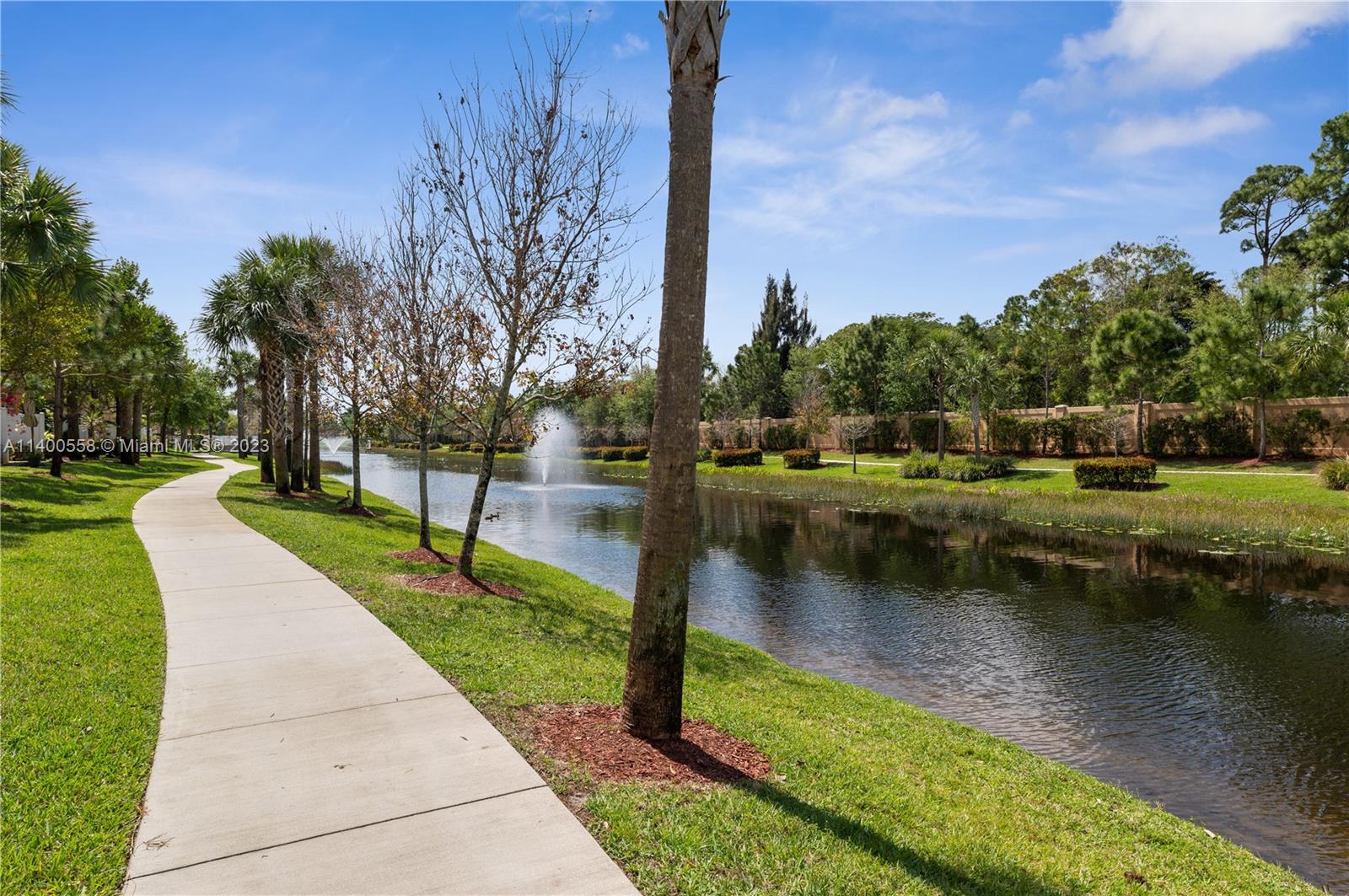 5895 Monterra Club Dr