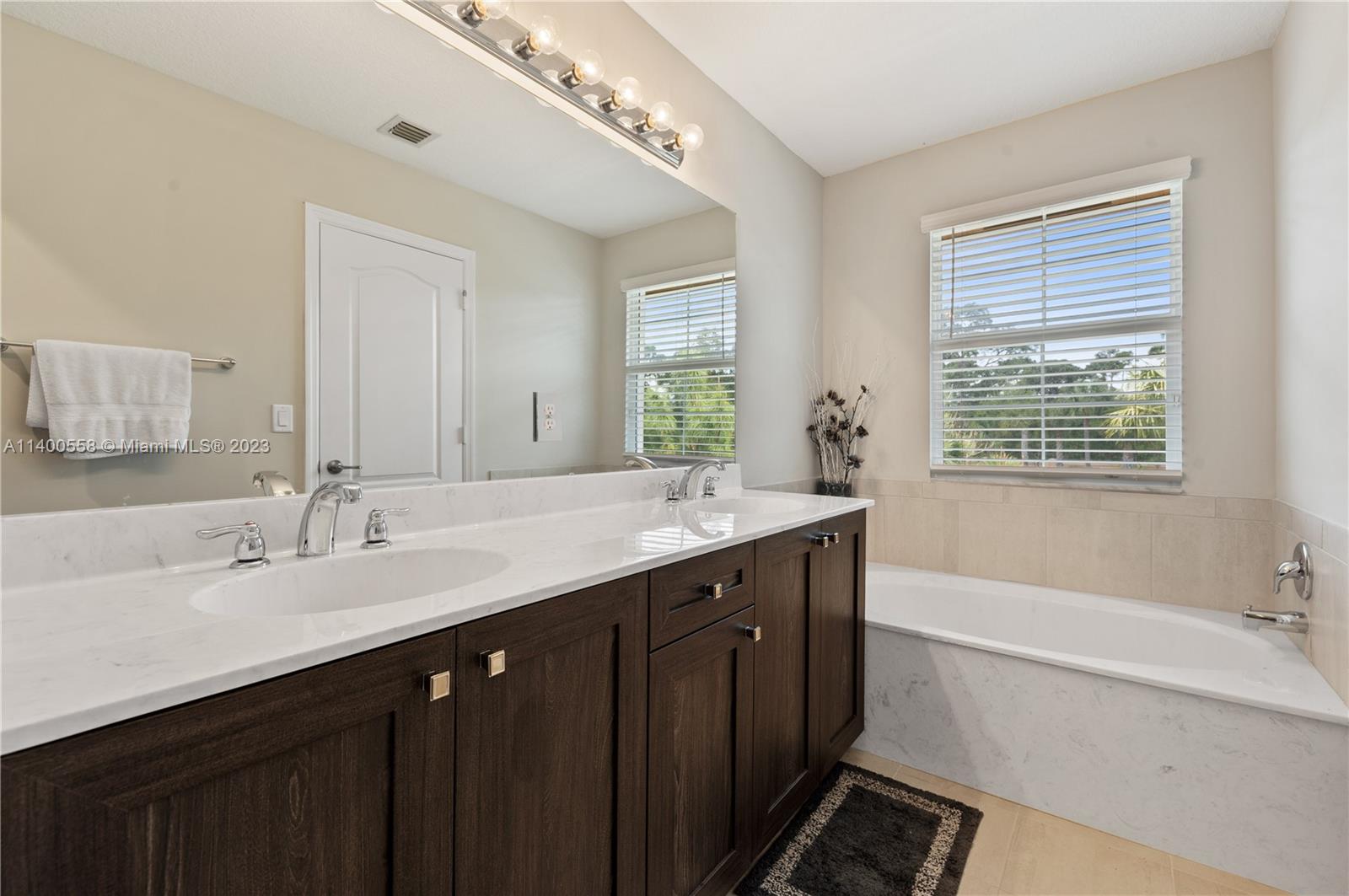 5895 Monterra Club Dr
