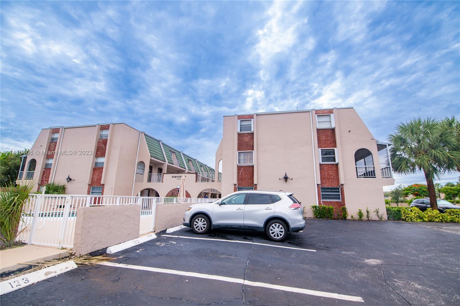 1100 SE 4th Ave # 26