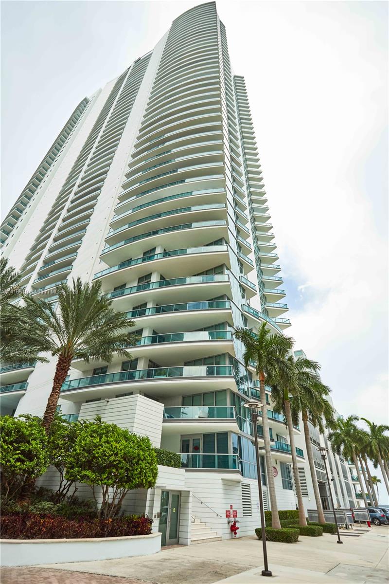 1331 Brickell Bay Dr # 608