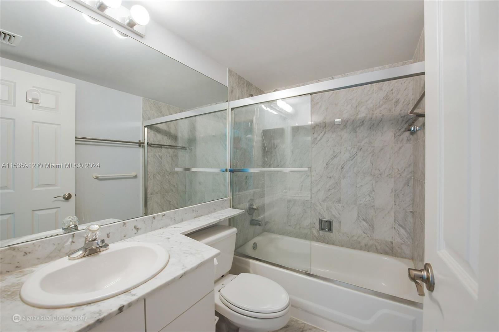 800 Claughton Island Dr # 2202