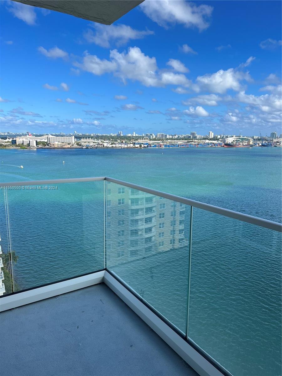 800 Claughton Island Dr # 2001