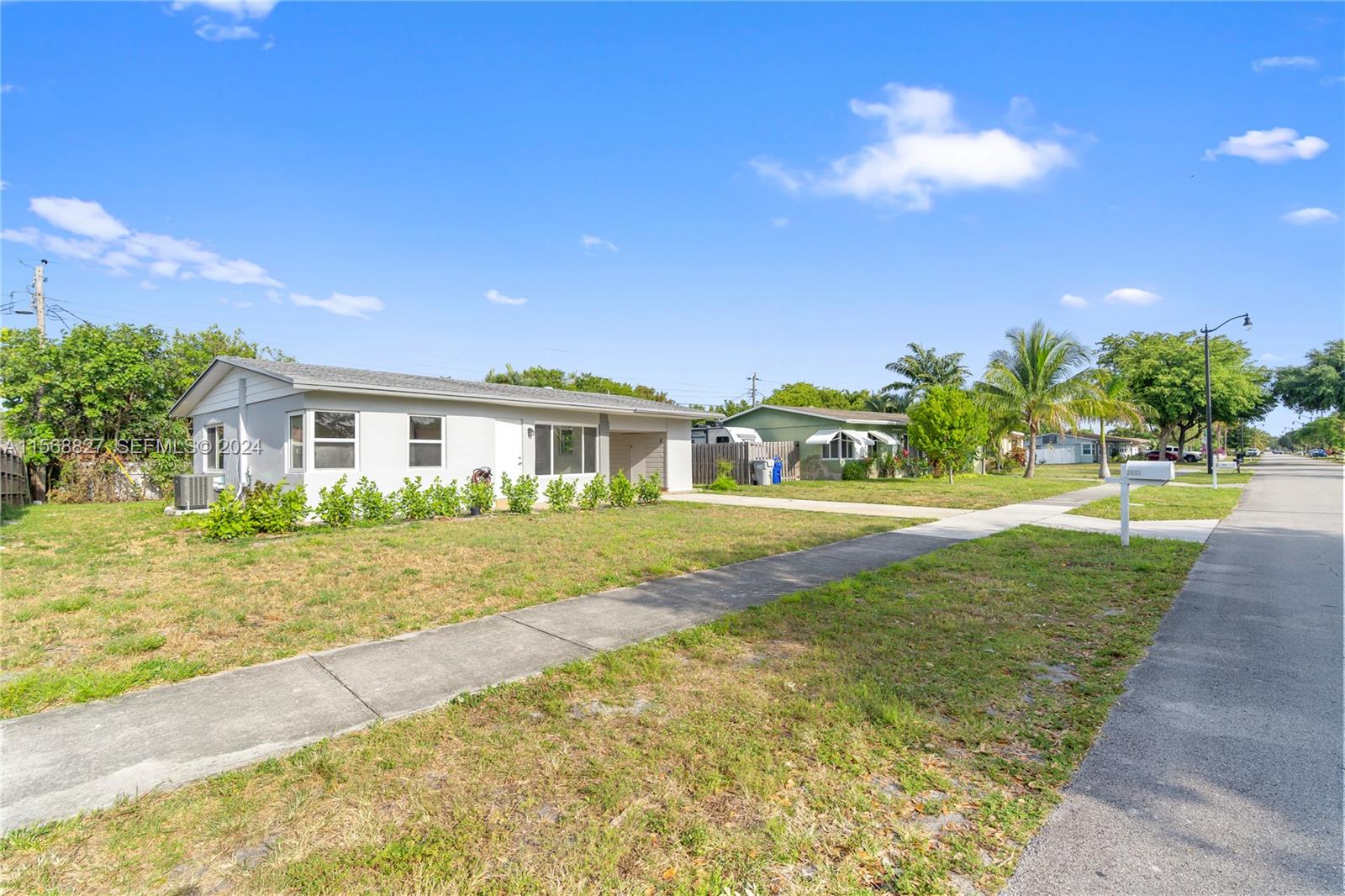 2631 NE 9th Terrace