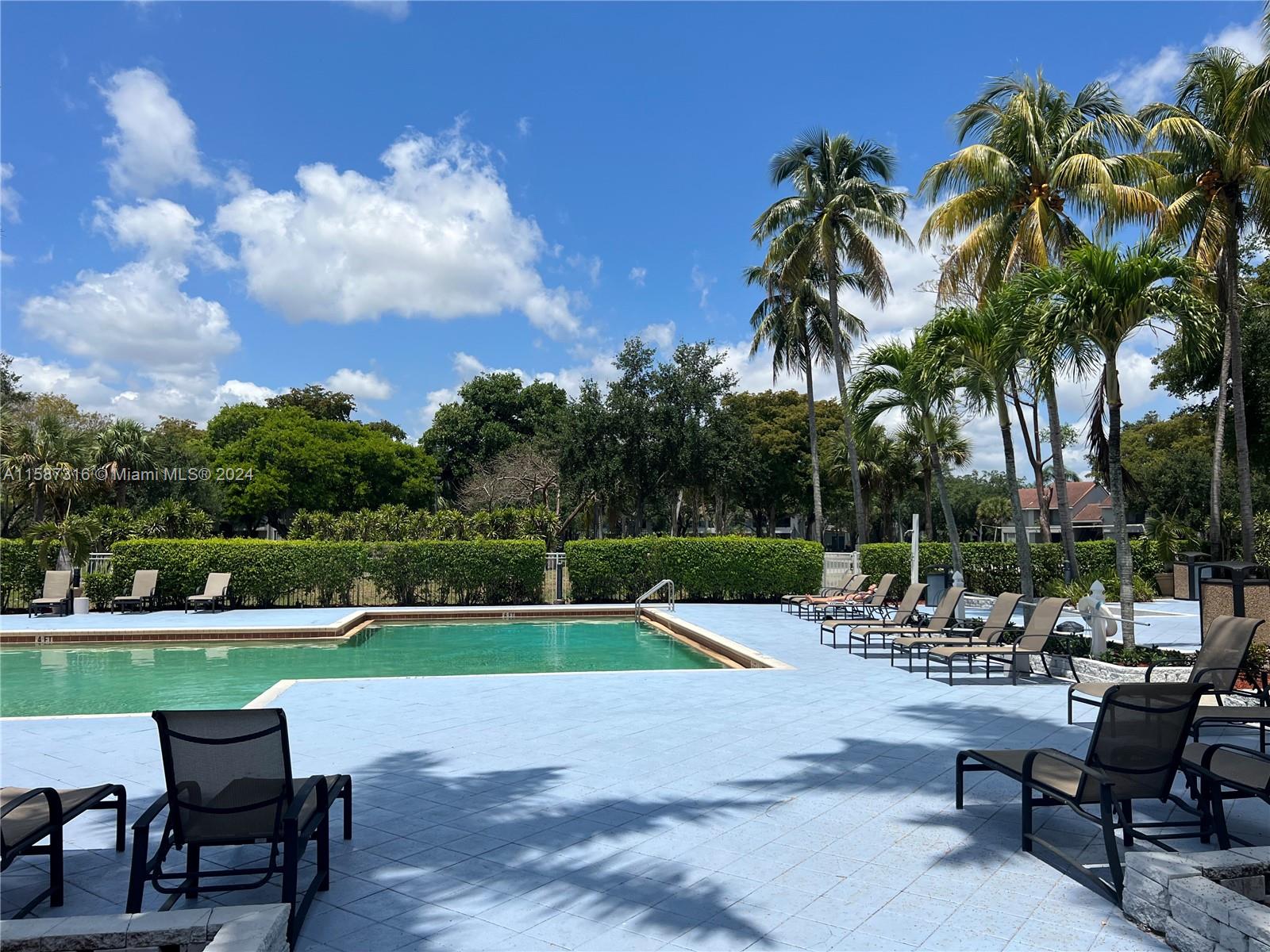 951 Lyons Rd # 6104