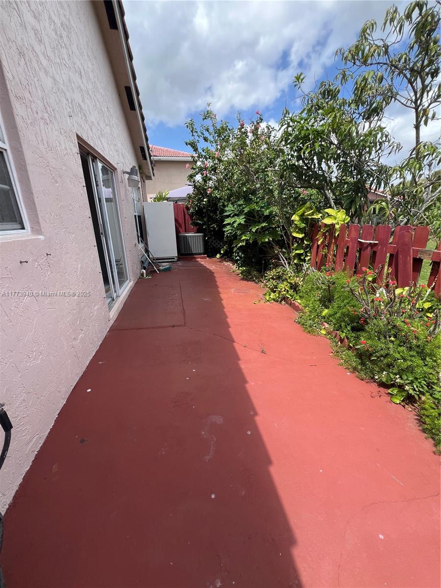 16357 SW 100th Ter