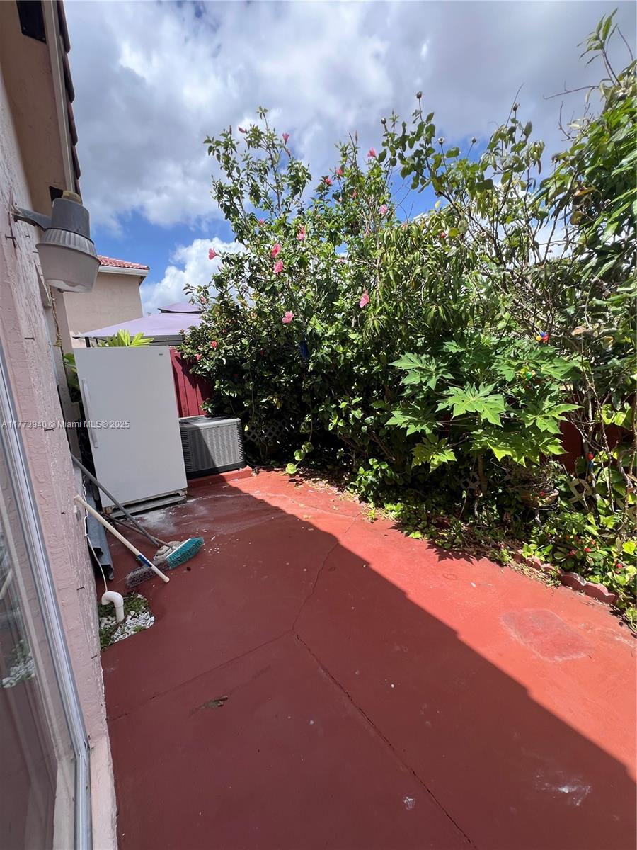 16357 SW 100th Ter