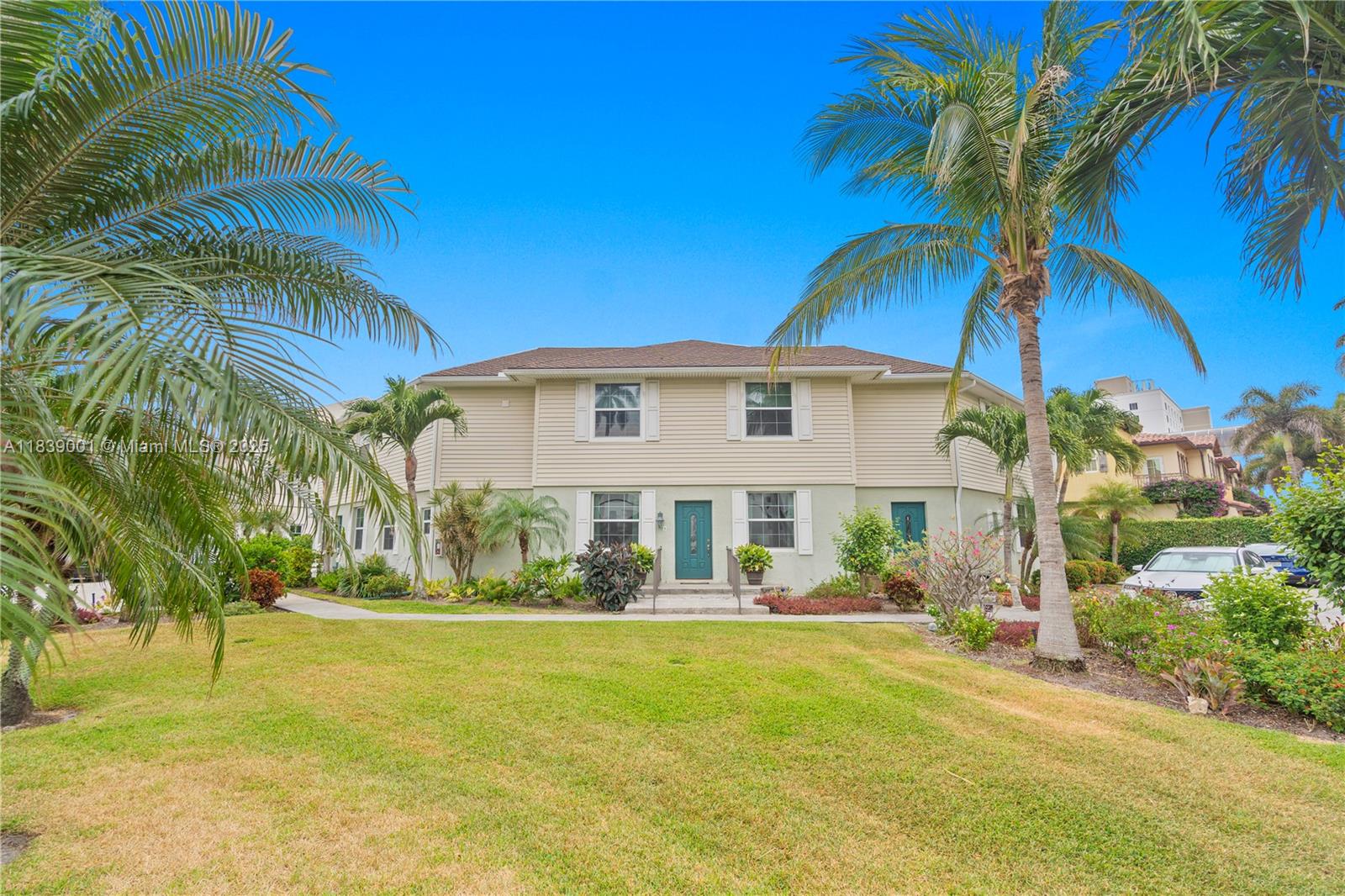 99 Seabreeze Ave