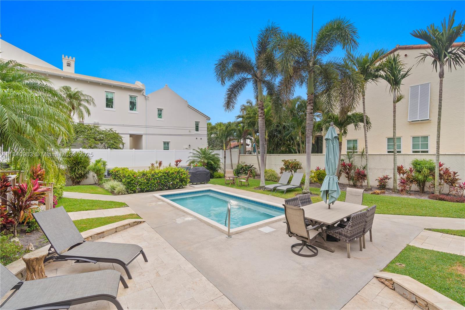 99 Seabreeze Ave # 1