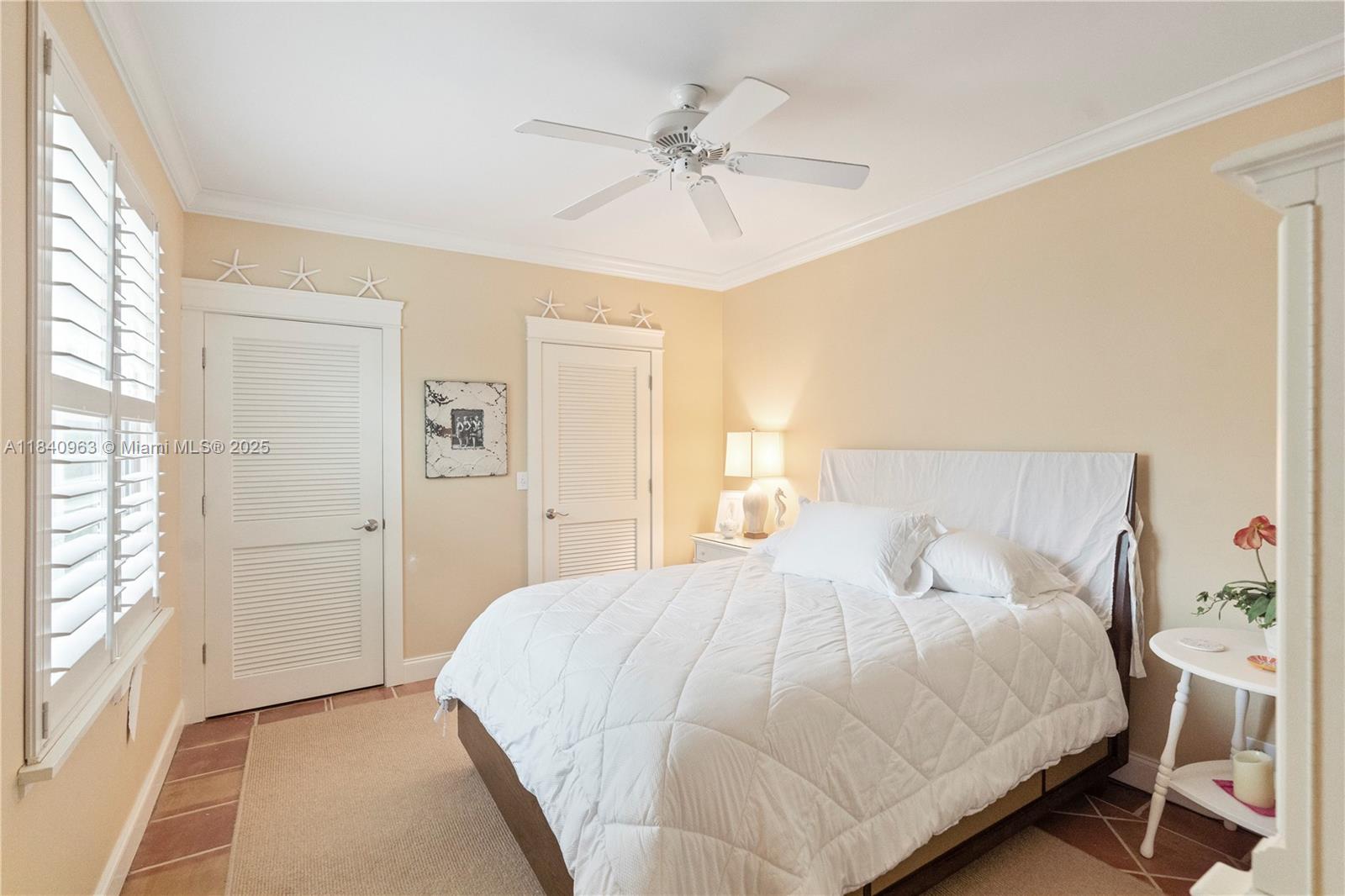 99 Seabreeze Ave # 1