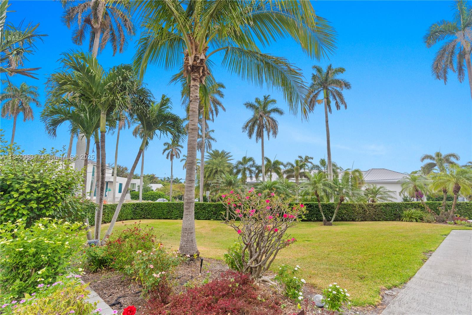 99 Seabreeze Ave # 1