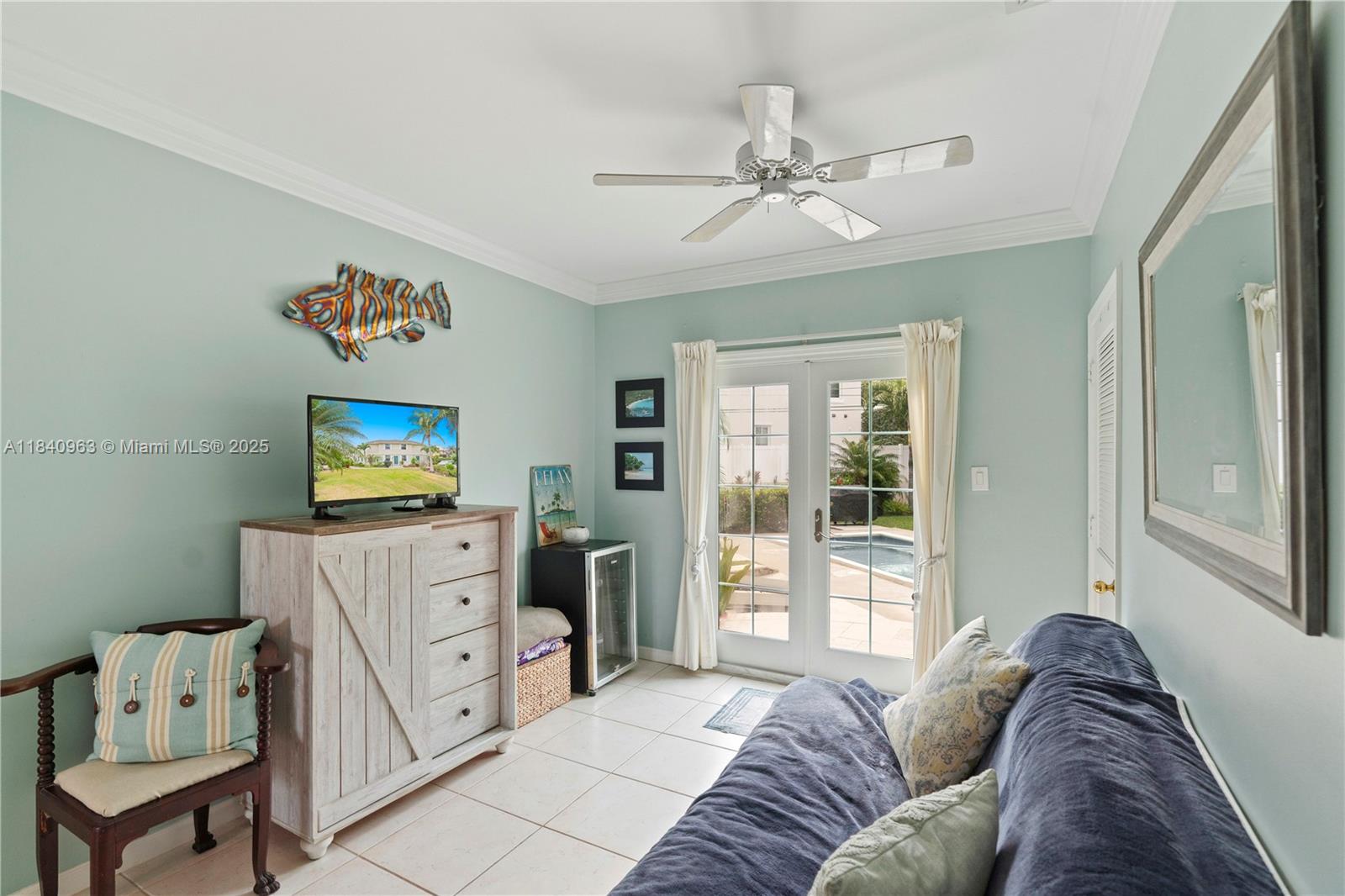 99 Seabreeze Ave # 1