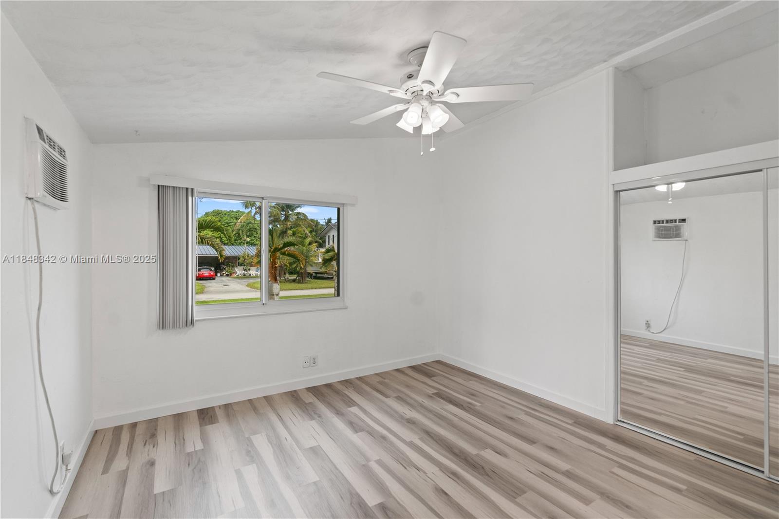 4580 SW 34th Ter