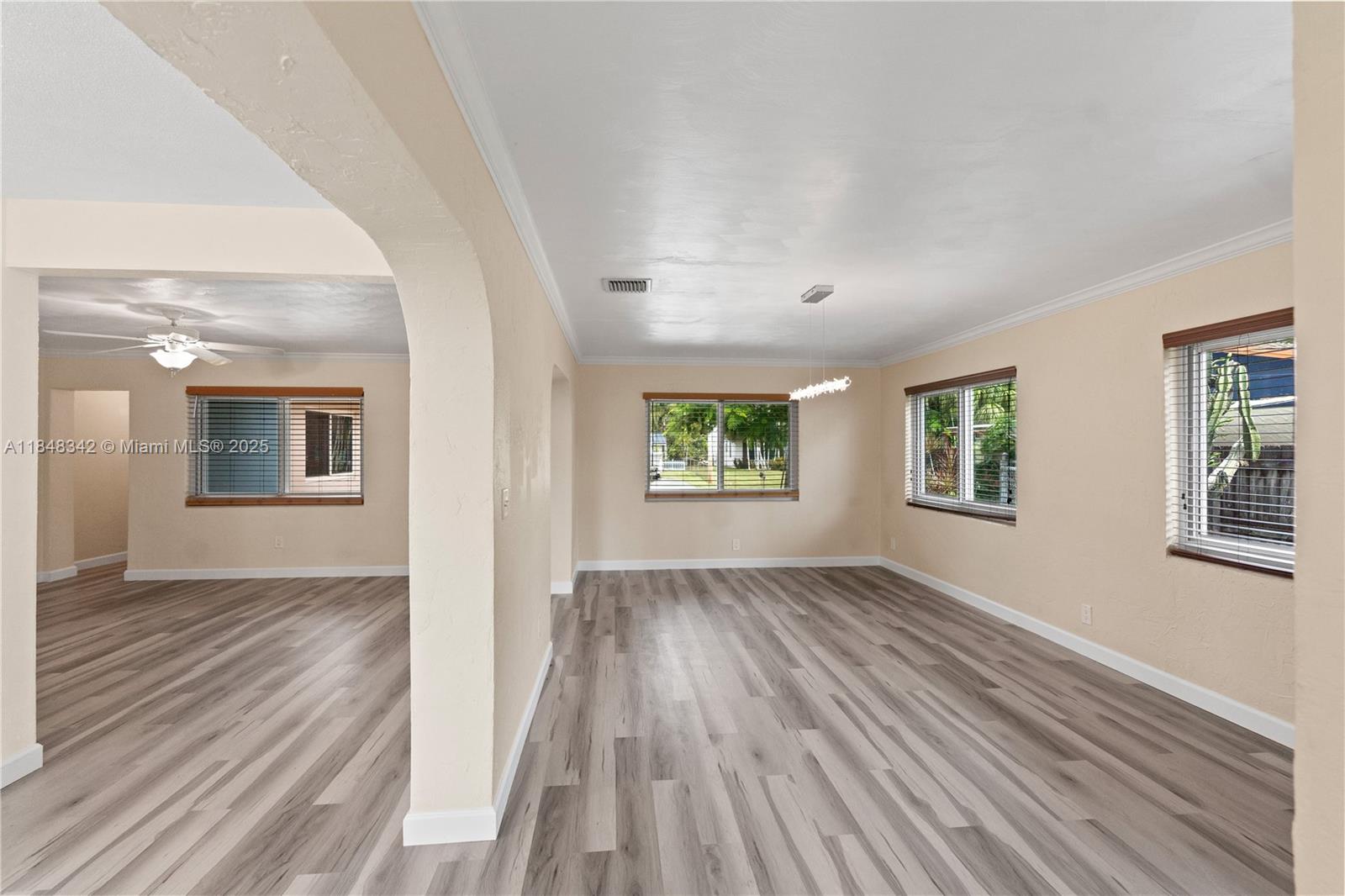 4580 SW 34th Ter