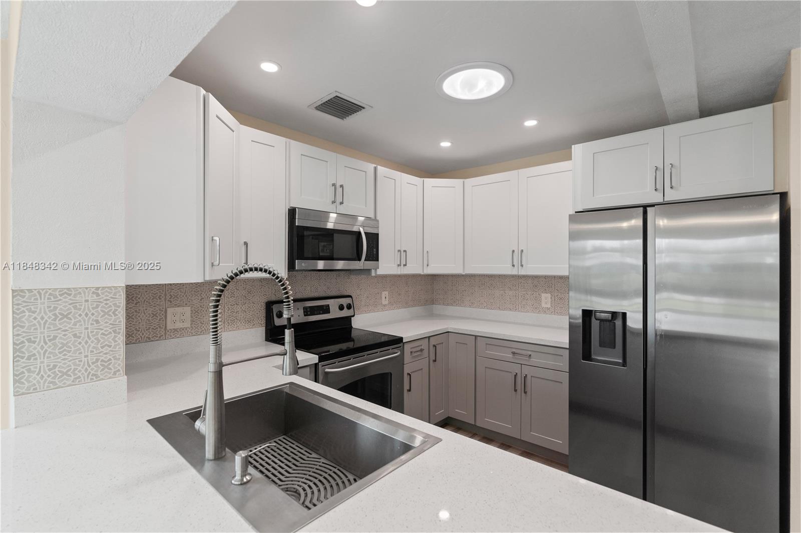 4580 SW 34th Ter