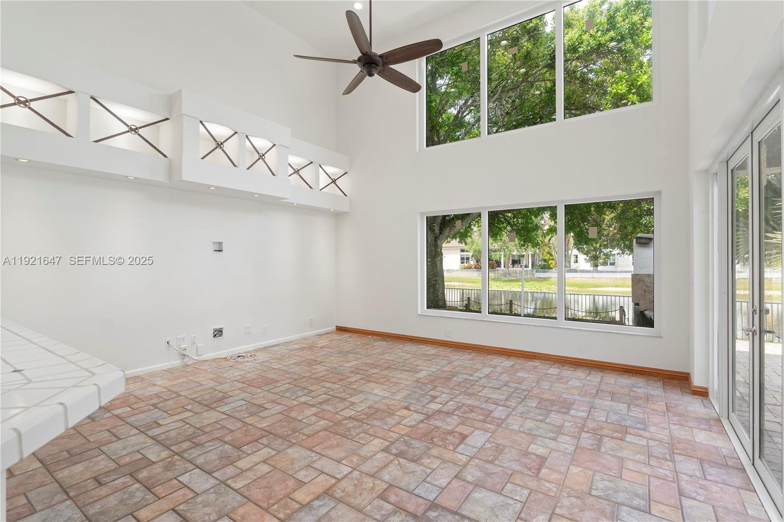 15601 SW 14th Street