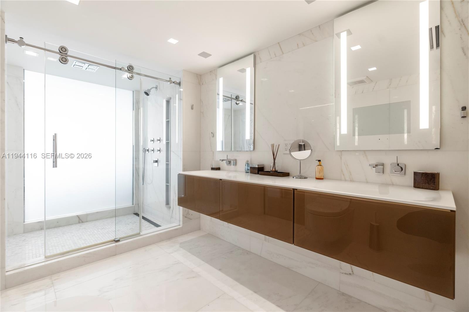 2200 S Ocean Ln Unit: 2609/2610