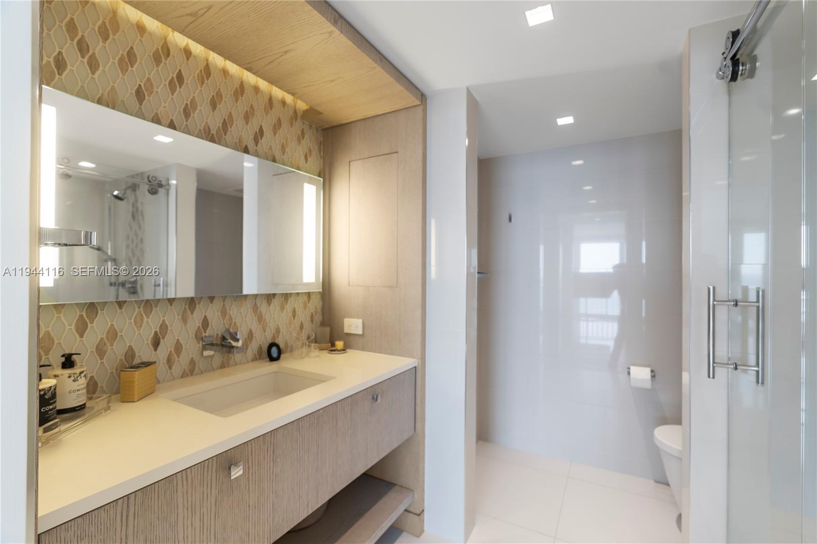 2200 S Ocean Lane 2609/2610