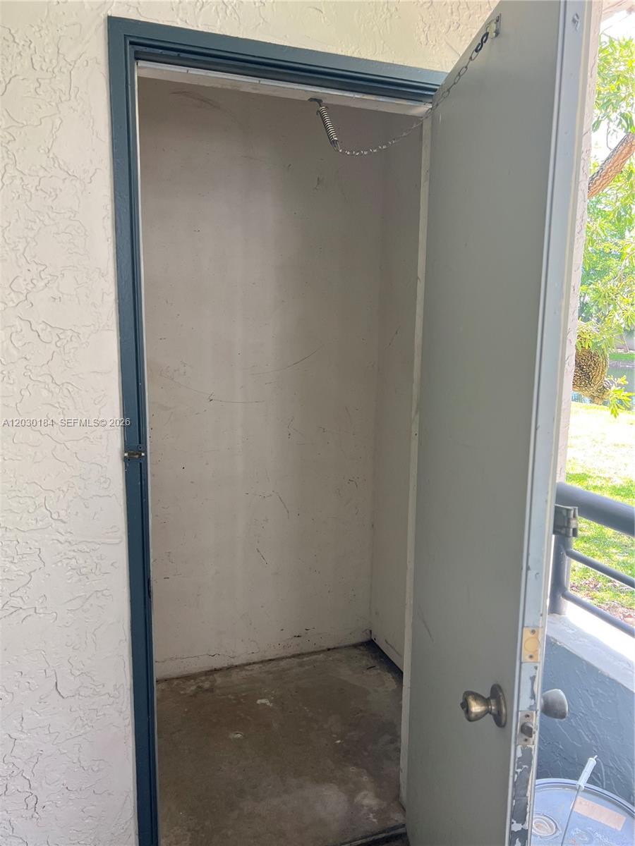 951 Lyons Rd # 6104