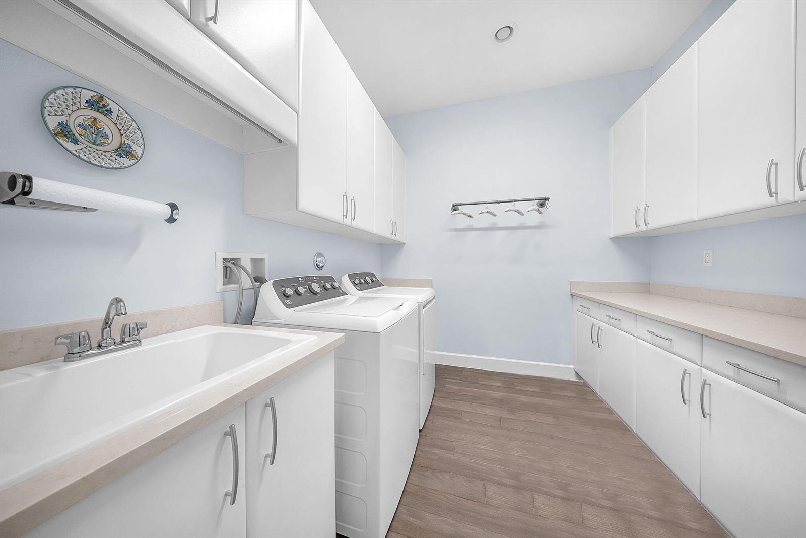 11340 Frosted Pine Manor