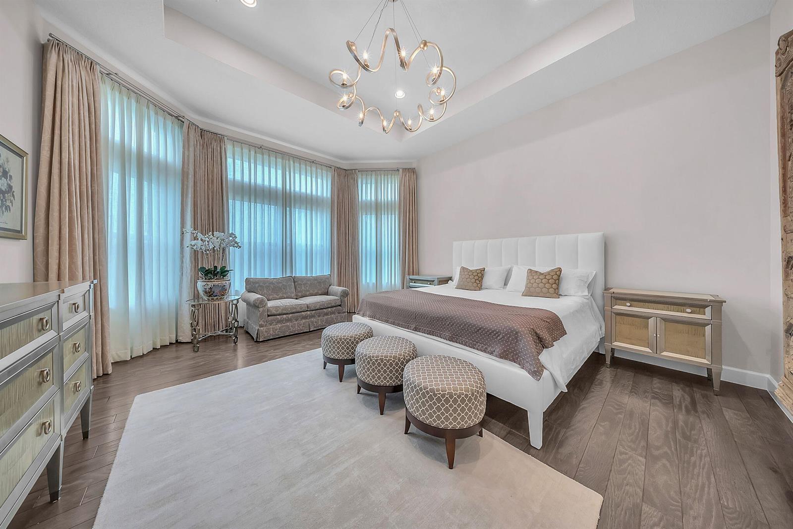 11340 Frosted Pine Manor