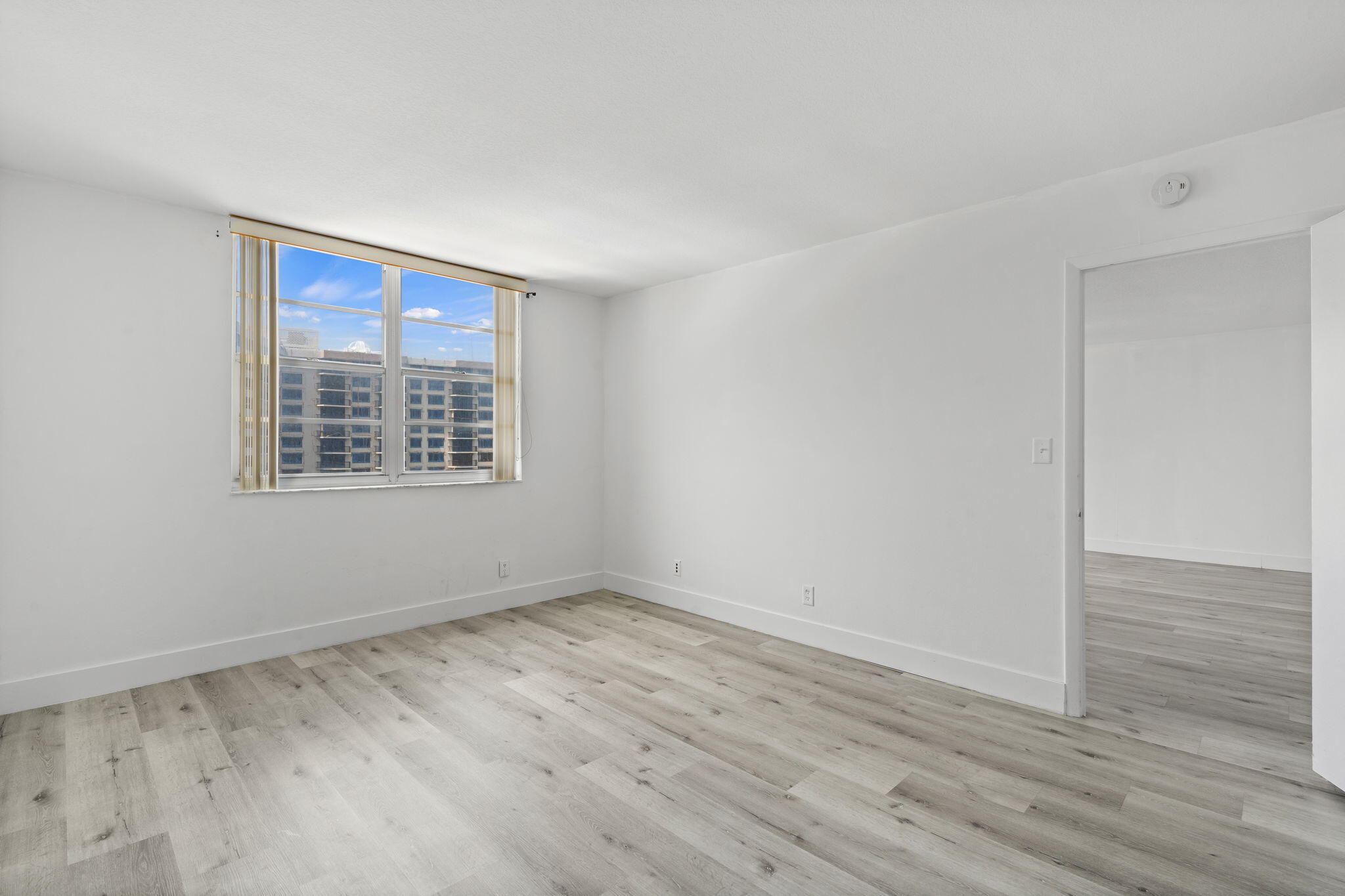 1900 S Ocean Boulevard 10j, Lauderdale-By-The-Sea Unit: 10j