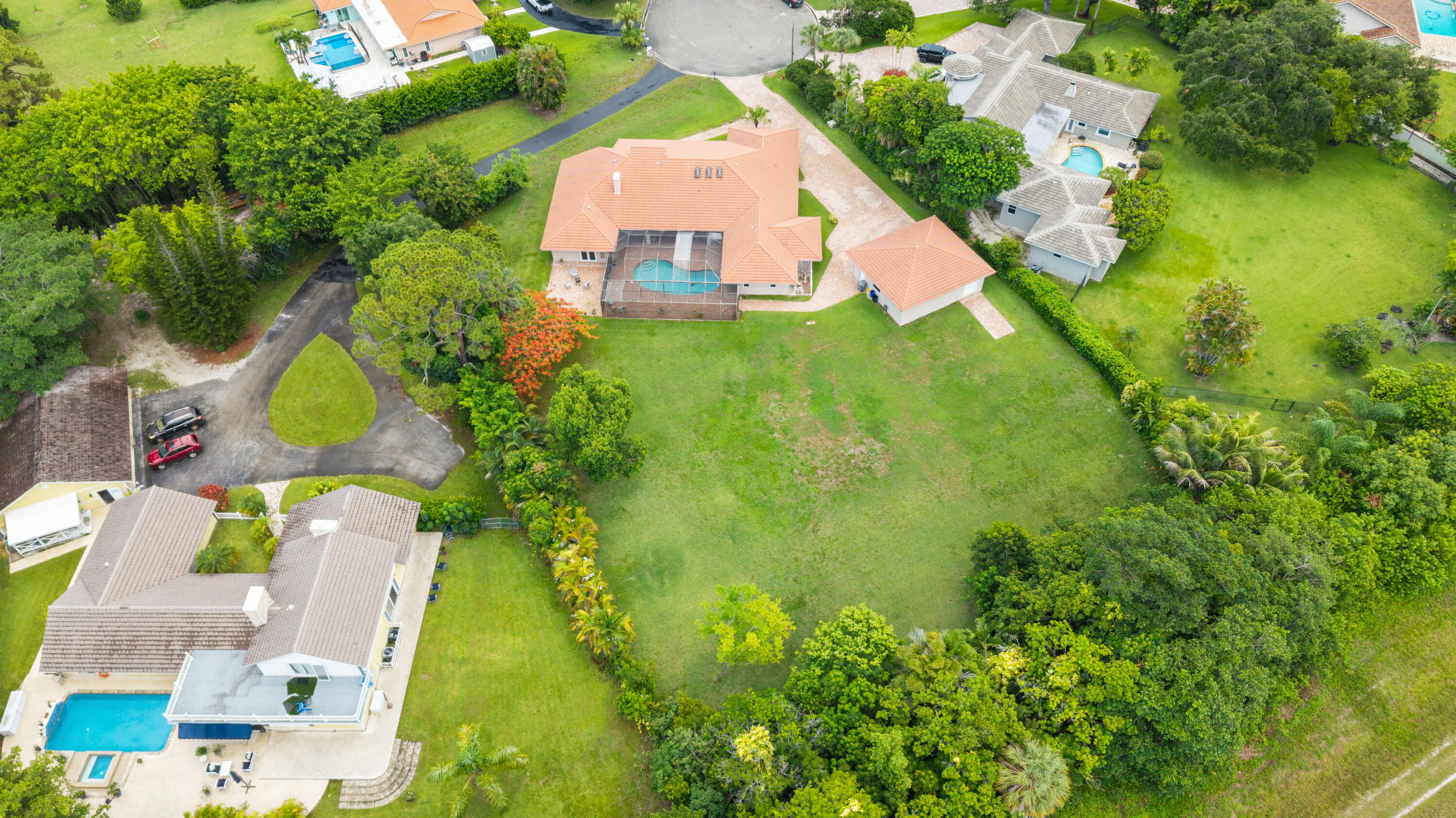 22829 Horse Shoe Way