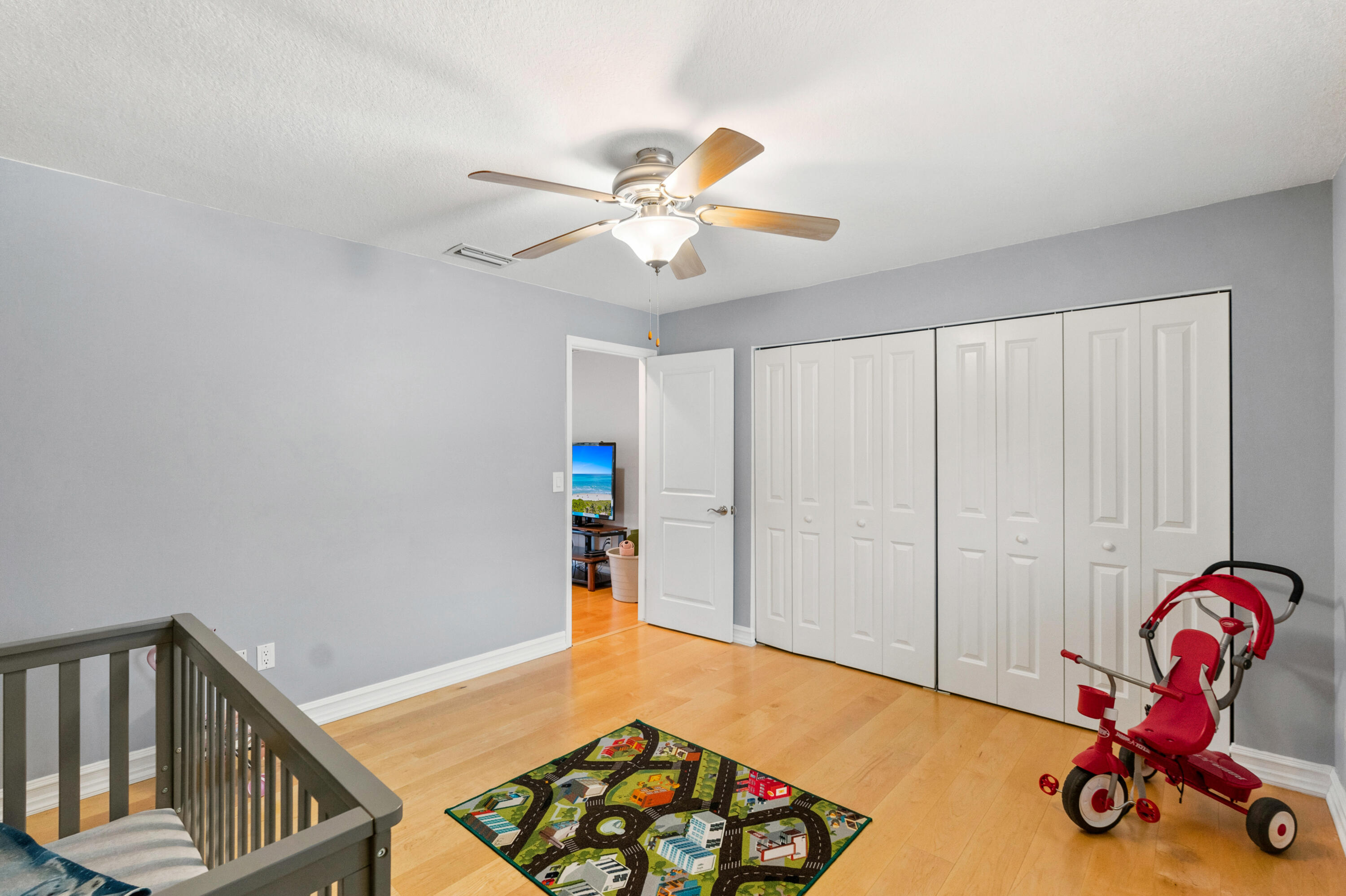 22829 Horse Shoe Way