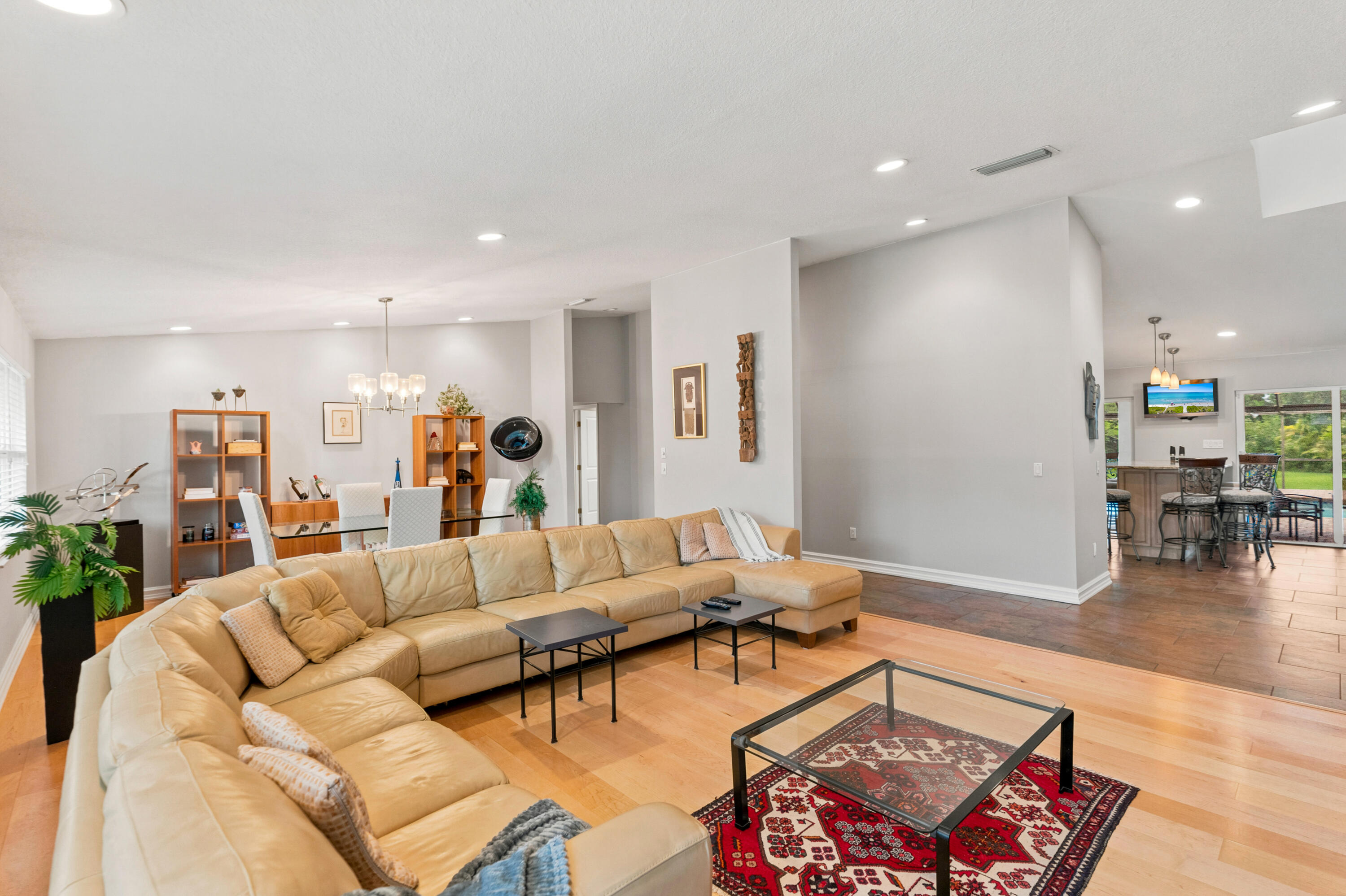 22829 Horse Shoe Way