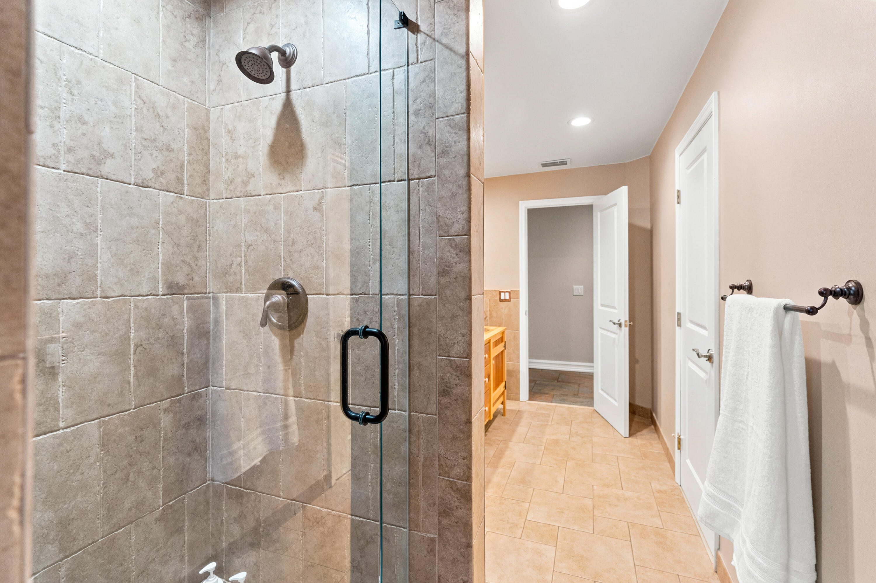 22829 Horse Shoe Way