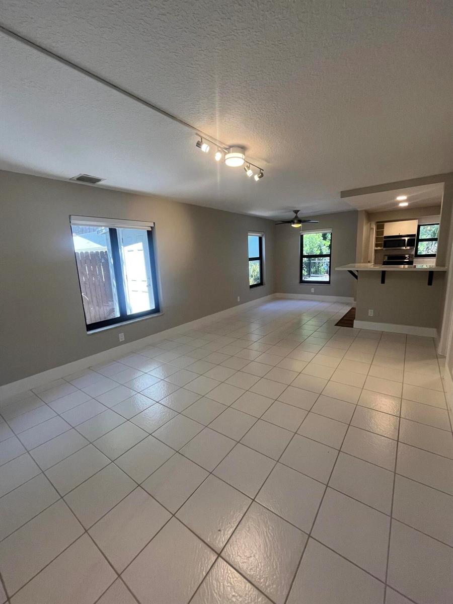 1728 NE 2nd Avenue # 2