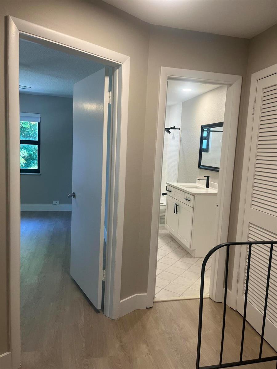 1728 NE 2nd Avenue # 2
