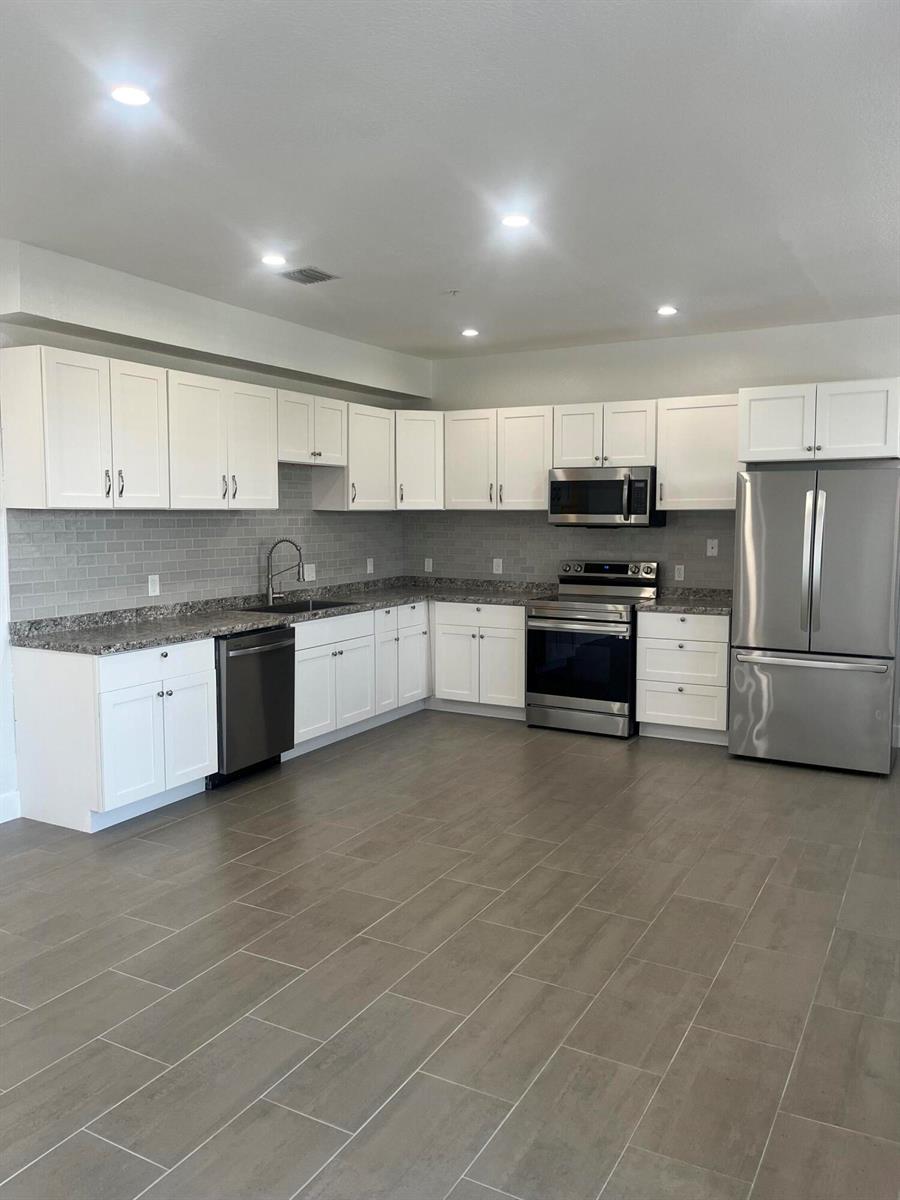 2137 SHOMA Drive # 156