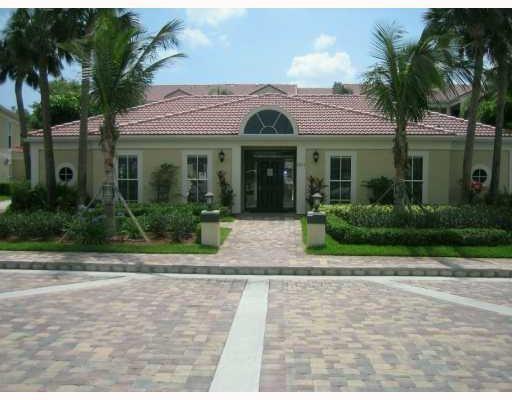 977 Riverside Dr 231