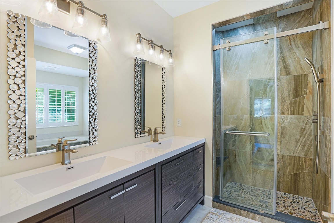11634 Briarwood Cir 3