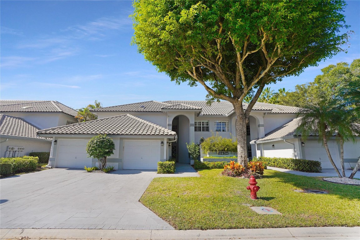 11634 Briarwood Cir 3